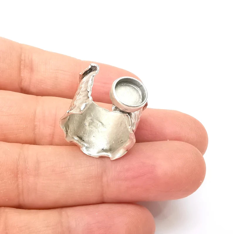 Hammered Ring Setting Resin Ring Blank Cabochon Mounting Adjustable Dried Flower Ring Base Bezel Antique Silver Plated Brass (8mm) G33598