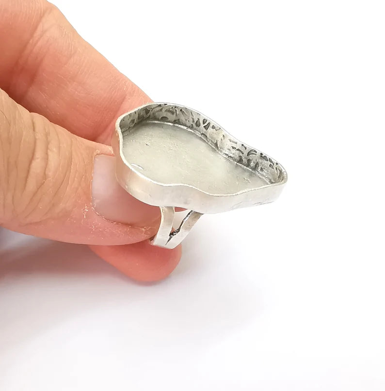 Amorphous Ring Setting Resin Ring Blank Mounting Adjustable Dried Flower Rings Base Bezel Antique Silver Plated Brass (33x25mm) G33599