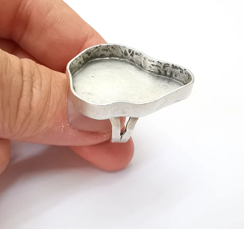 Amorphous Ring Setting Resin Ring Blank Mounting Adjustable Dried Flower Rings Base Bezel Antique Silver Plated Brass (33x25mm) G33599
