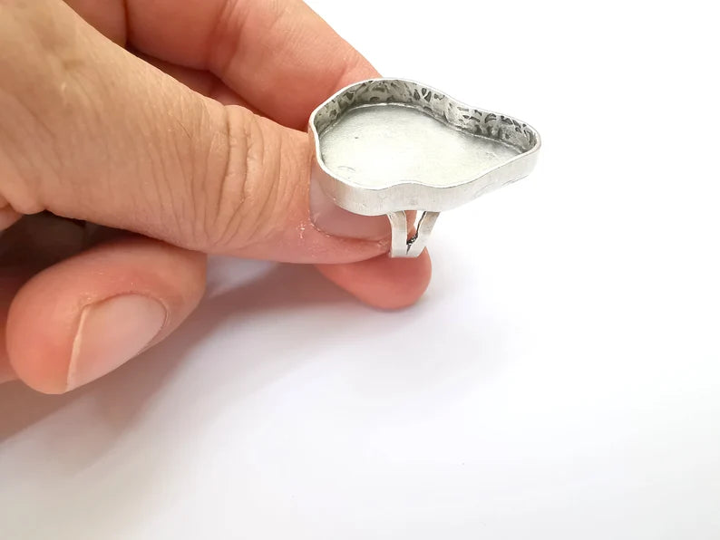 Amorphous Ring Setting Resin Ring Blank Mounting Adjustable Dried Flower Rings Base Bezel Antique Silver Plated Brass (33x25mm) G33599