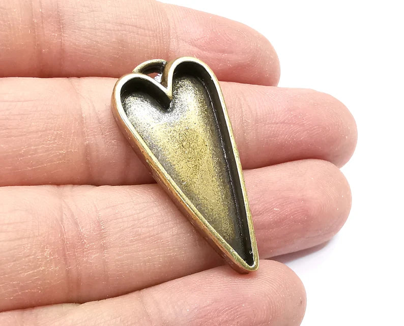 Long Heart Pendant Blanks, Resin Bezel Bases, Mosaic Mountings, Dry flower Frame, Polymer Clay base, Antique Bronze Plated (34x16mm) G33620