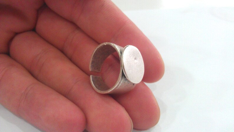 Adjustable Ring Blank (15 mm Blank) , Antique Silver Plated Brass Findings G18307