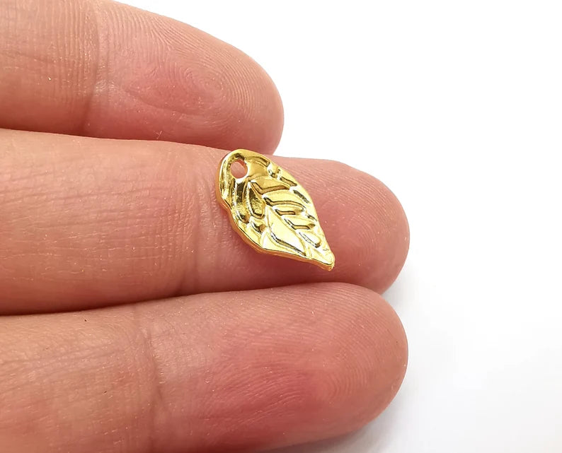 2 Leaf Charms Gold Plated Charms (16x9mm) G33758