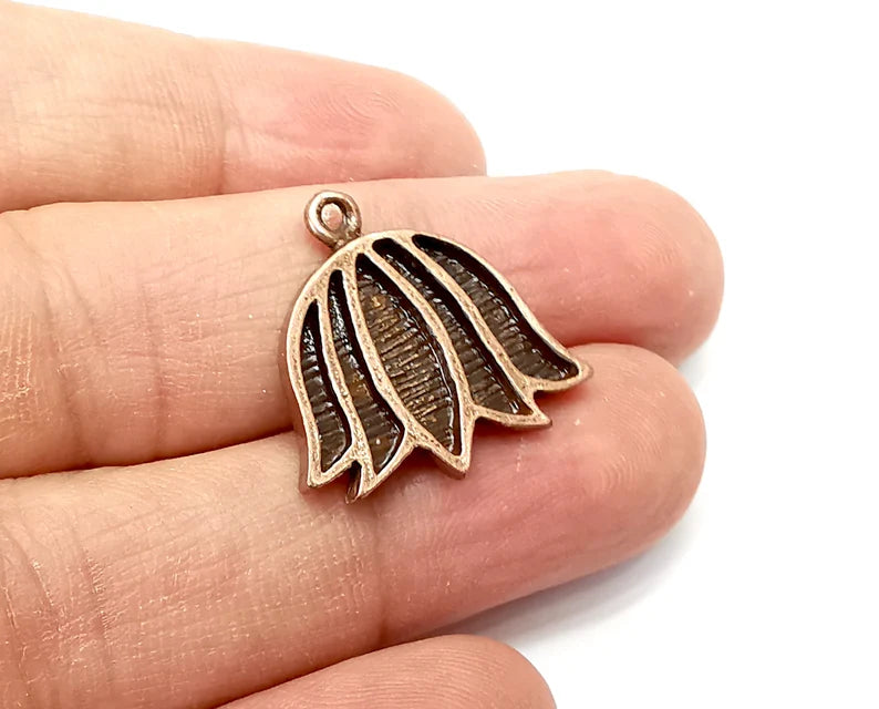 4 Flower Charms Antique Copper Plated Charms (23x22mm) G33653