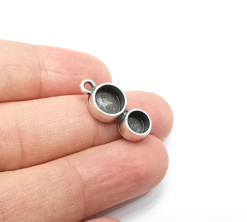 Round Pendant Blanks, Resin Bezel Bases, Mosaic Mountings, Polymer Clay base, Antique Silver Plated (8mm and 6mm) G33668