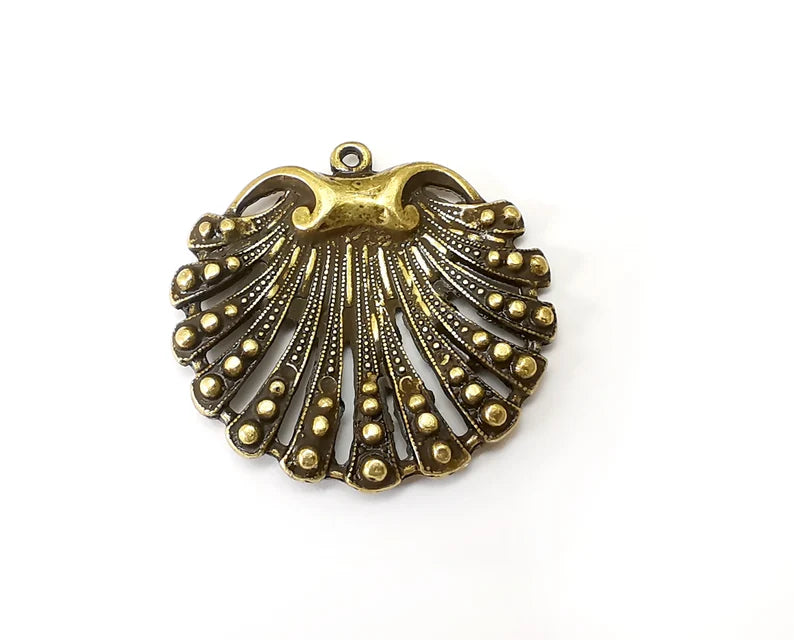 Scallop Charms, Connector Dangle Charms Antique Bronze Plated (39x39mm) G33688