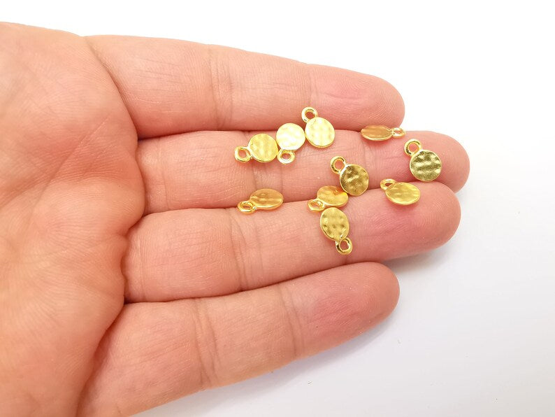 5 Tiny Hammered Round Charms, Gold Plated Charms (11x7mm) G33794
