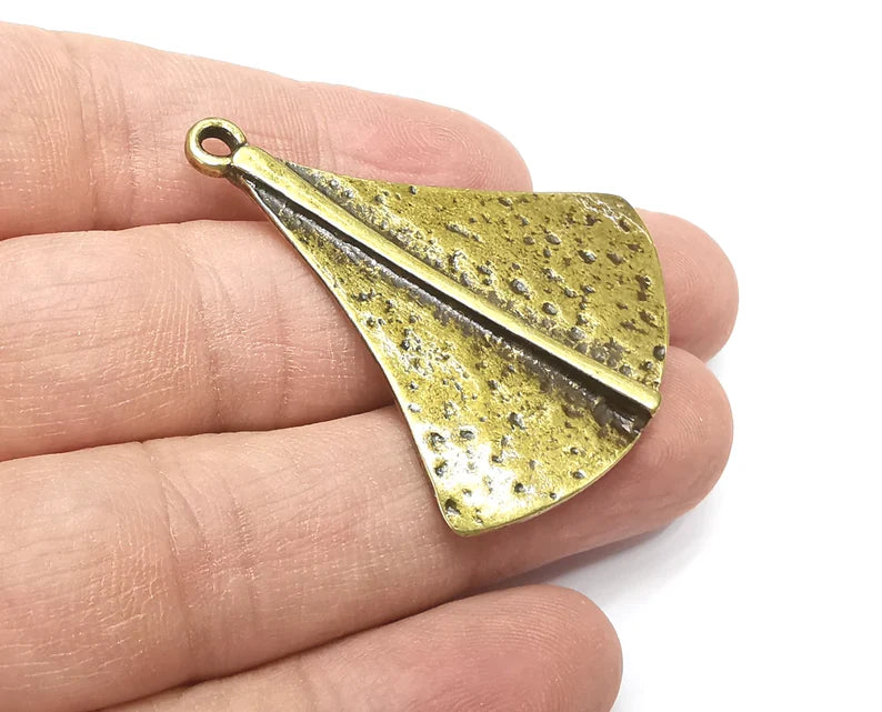 Hammered Charms, Antique Bronze Plated Charms (48x39mm) G33725