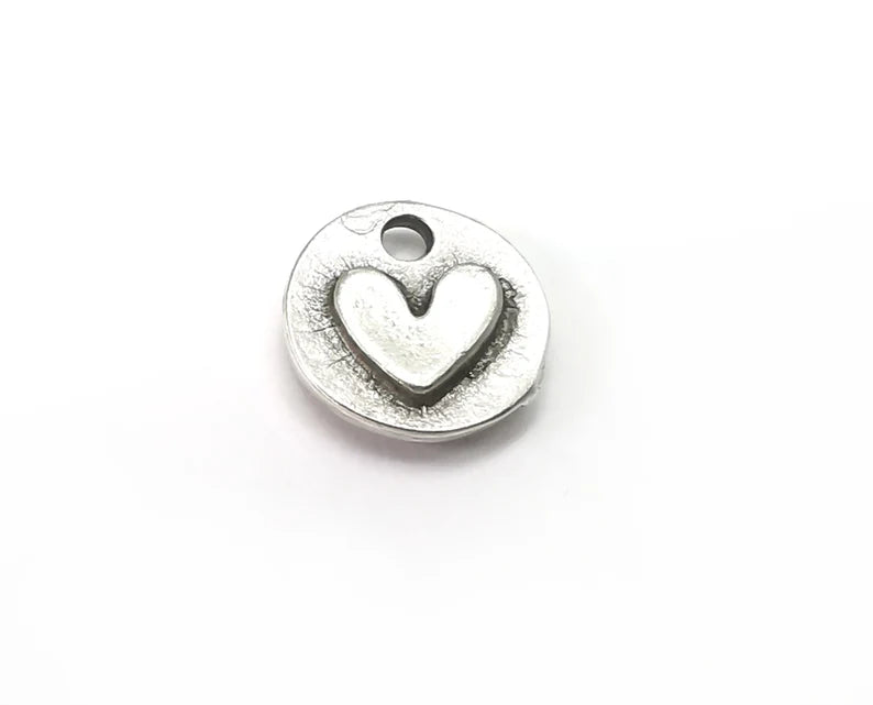 5 Heart (Double Sided) Disc Round Charms, Dangle Charms Antique Silver Plated (12mm) G33825