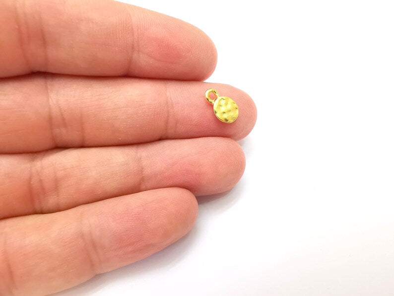 5 Tiny Hammered Round Charms, Gold Plated Charms (11x7mm) G33794