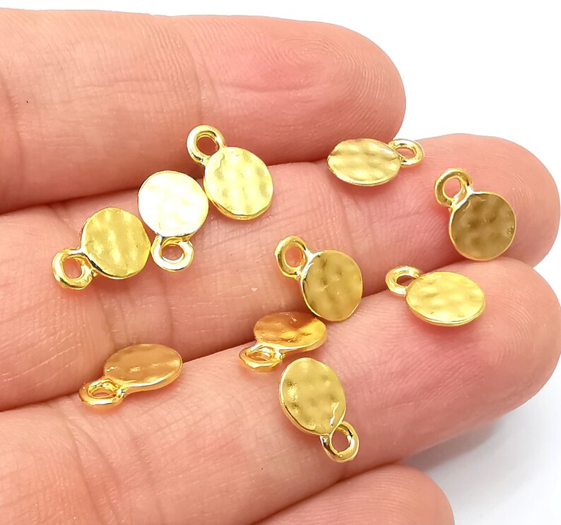 5 Tiny Hammered Round Charms, Gold Plated Charms (11x7mm) G33794