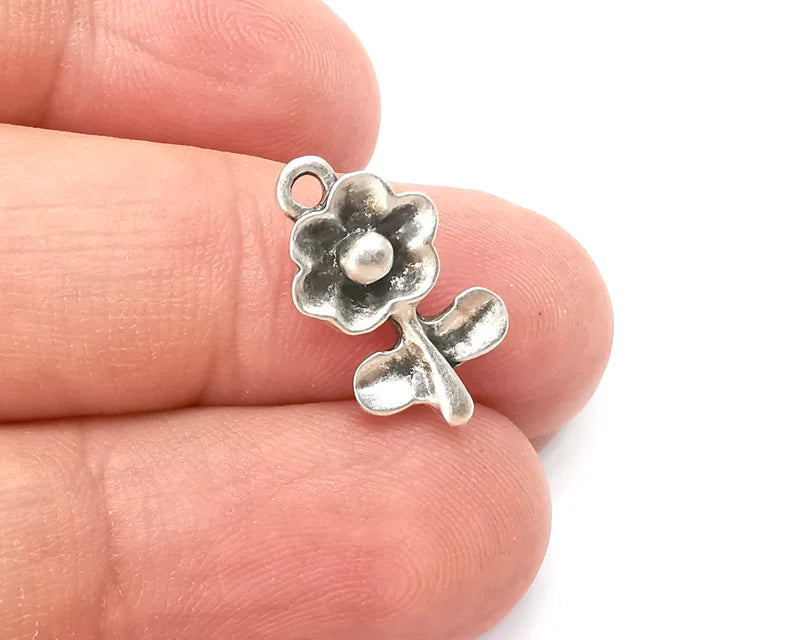 5 Daisy Flower Charms Antique Silver Plated Charms (19x11mm) G33831