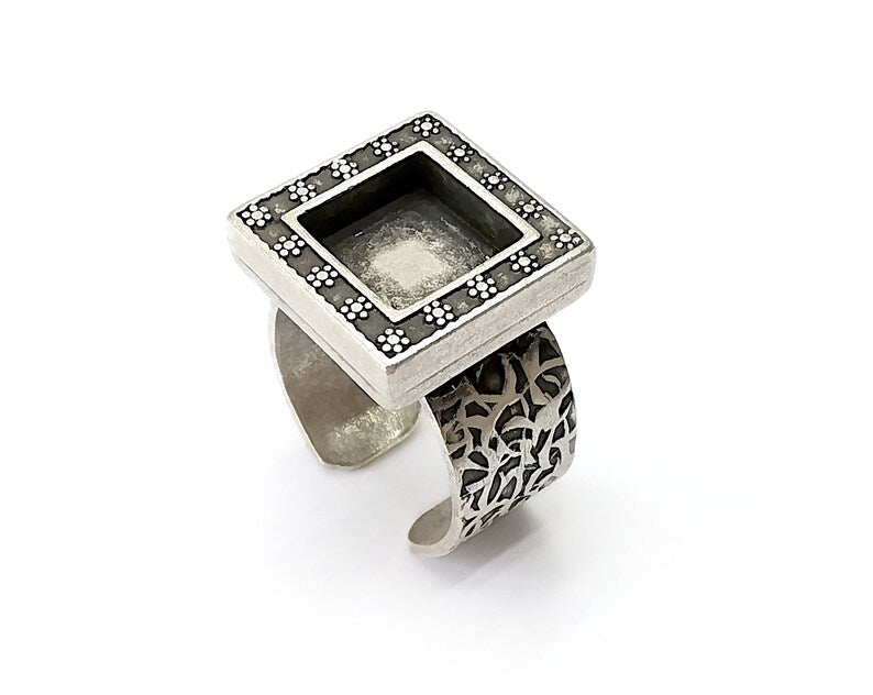 Flower Ring, Square Ring Blank Setting, Cabochon Mounting, Adjustable Resin Base Bezels, Antique Silver Plated (10mm) G33921