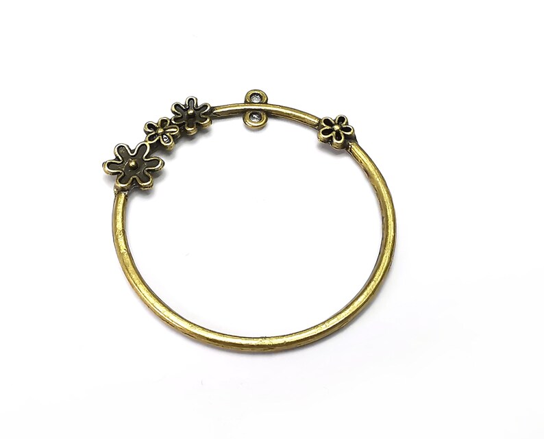 Flowers Hoop Charms, Dangle Charms Antique Bronze Plated (46x43mm) G33873