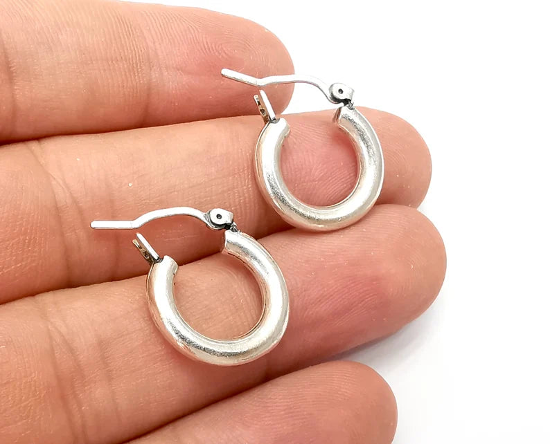 Silver Hoop Earrings, Antique Silver Plated Hoop Earring, Findings (18mm) G33944