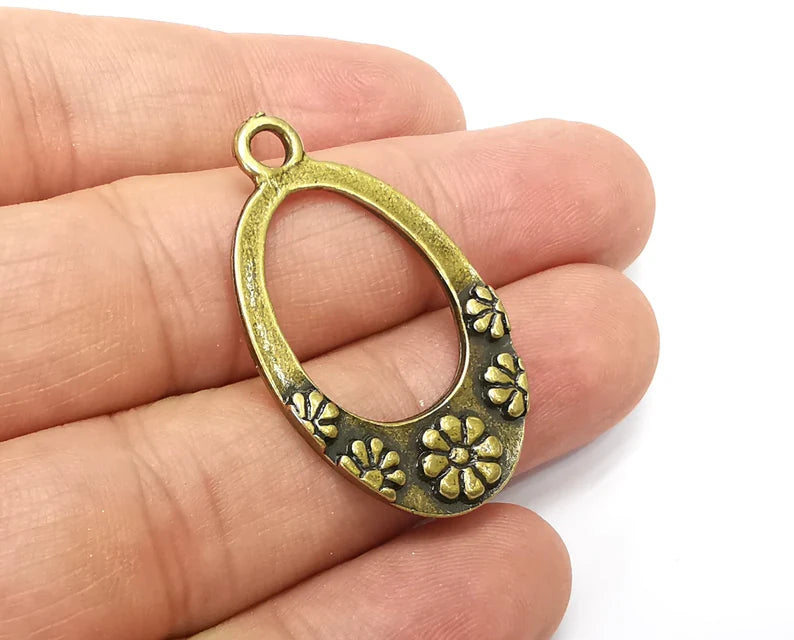 2 Flower Charms Antique Bronze Plated Charms (38x22mm) G33887