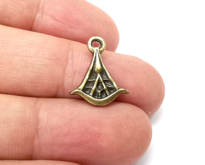 5 Dangle Charms, Antique Bronze Plated (18x15mm) G33959