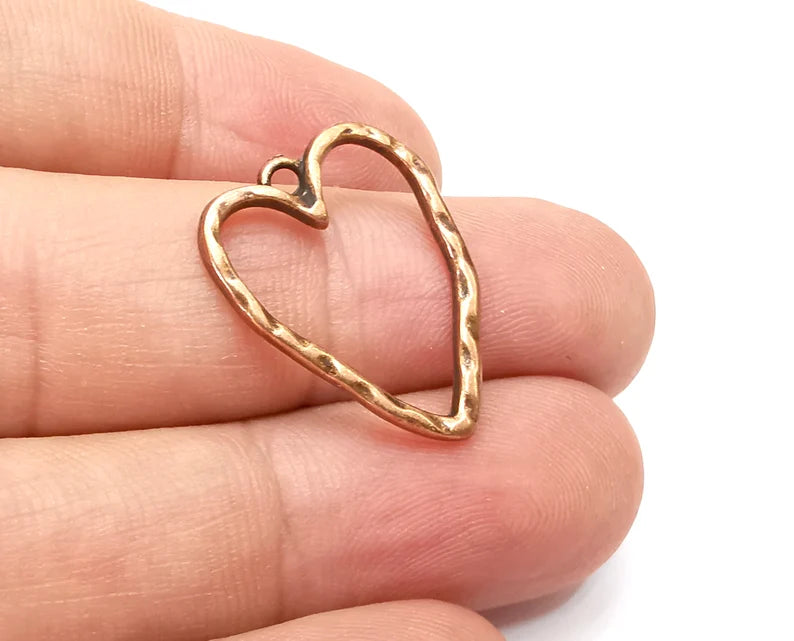 5 Heart Charms, Antique Copper Plated Charm (24x18mm) G33939