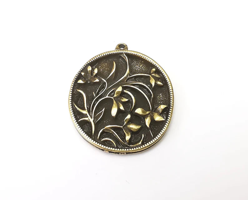 Flower Round Pendant, Charms, Antique Bronze Plated (39x34mm) G33976