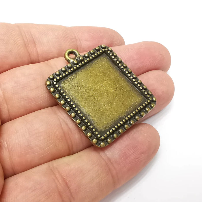 Square Pendant Blanks, Resin Bezel Bases, Mosaic Mountings, Dry flower Frame, Polymer Clay base, Antique Bronze Plated (25x25mm) G34053