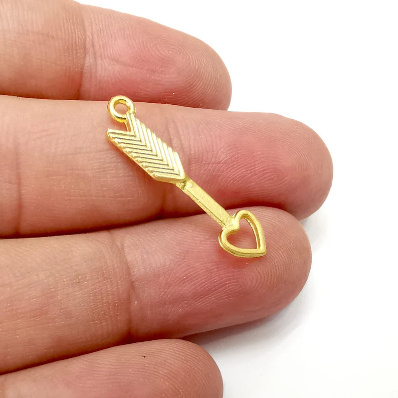 4 Arrow Heart Charms Gold Plated Charms DIY Charms (29x7mm) G34066