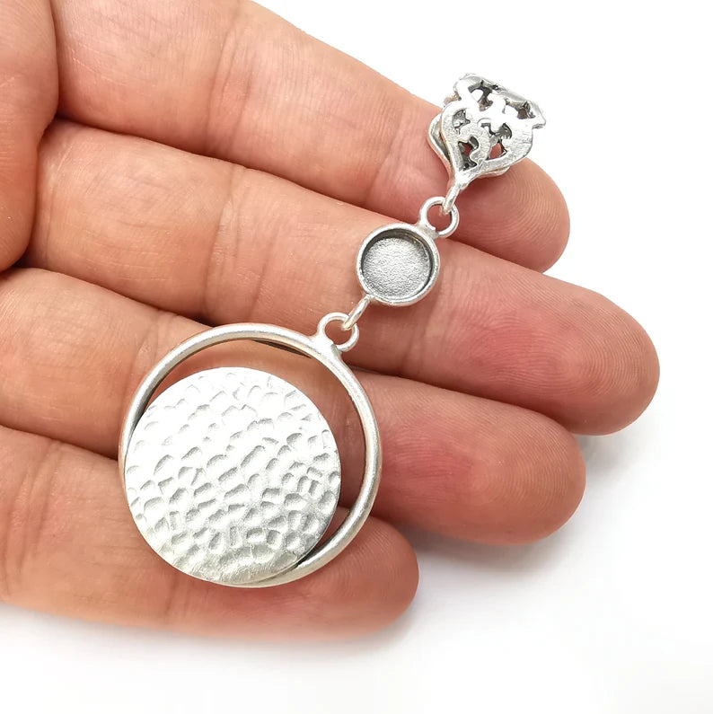 Hammered Disc pendant base setting bezel blank Antique silver plated brass pendant (68mm) (8mm blank) G34041