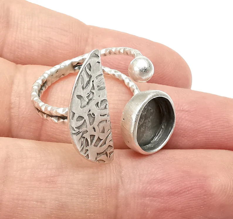 Cabochon mountings 2025 and settings