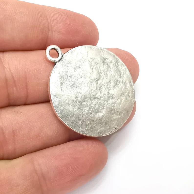Round Charms, Antique Silver Plated (39x33mm) G34103