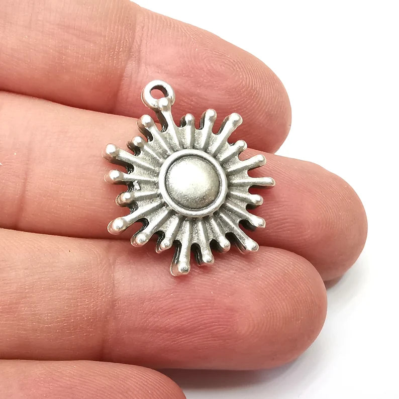 Sun Charms, Antique Silver Plated Dangle Charms (26x23mm) G34128