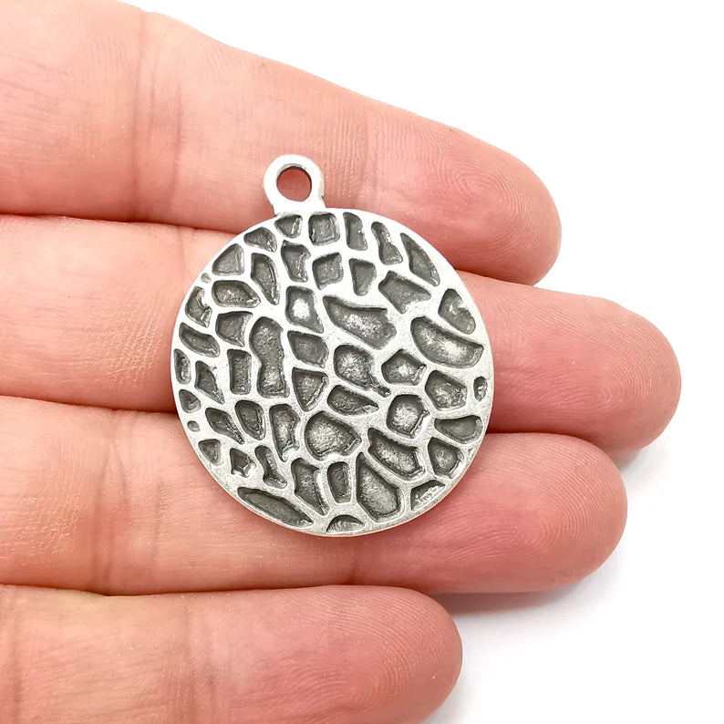 Silver Charms, Antique Silver Plated Pendant (38x32mm) G34140