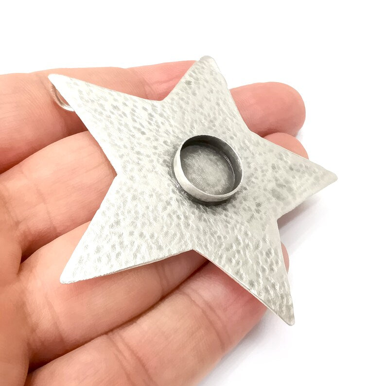 Star Pendant Base Setting Bezel Blank Antique Silver Plated Brass Pendant (68mm) (14mm blank) G34090