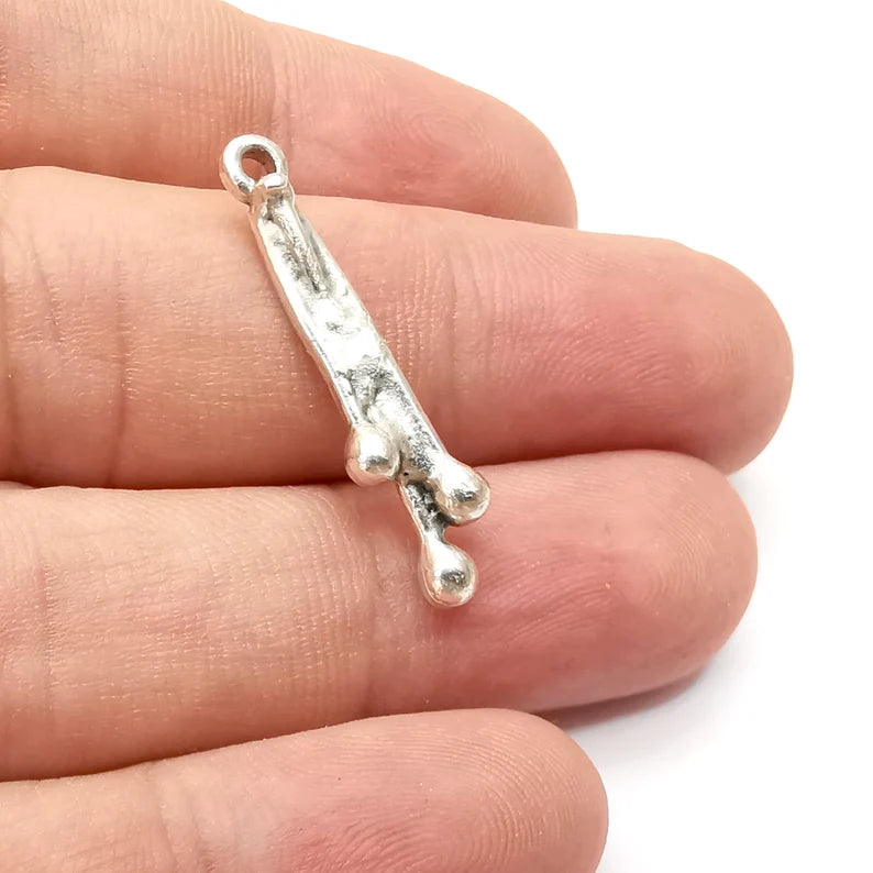 5 Antique Silver Charms, Antique Silver Plated (31x7mm) G34150