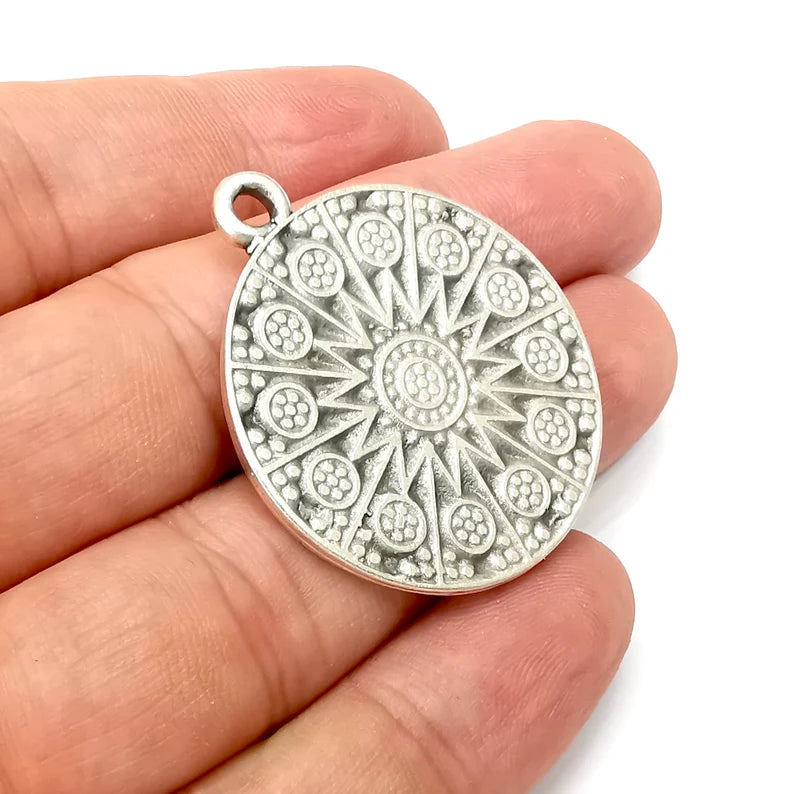 Star Charms, Antique Silver Plated (40x34mm) G34099