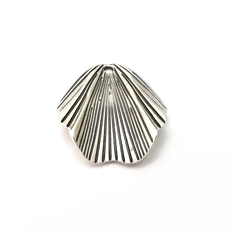 Scallop Charms Antique Silver Plated Charms (30x27mm) G34192