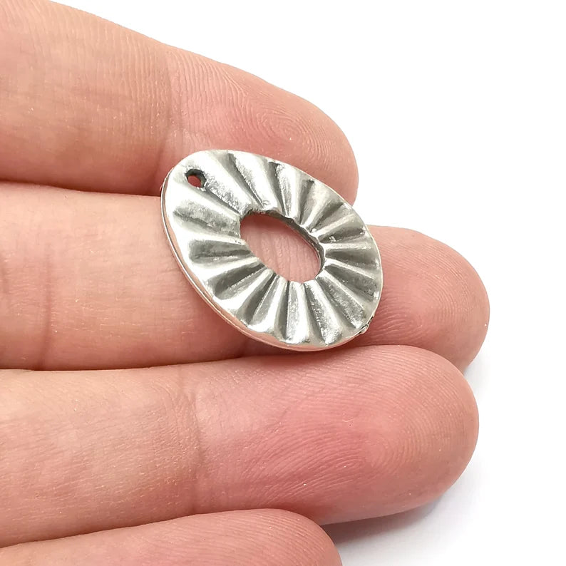 2 Oval Ribbed Charms, Antique Silver Plated Dangle Charms (25x20mm) G34130