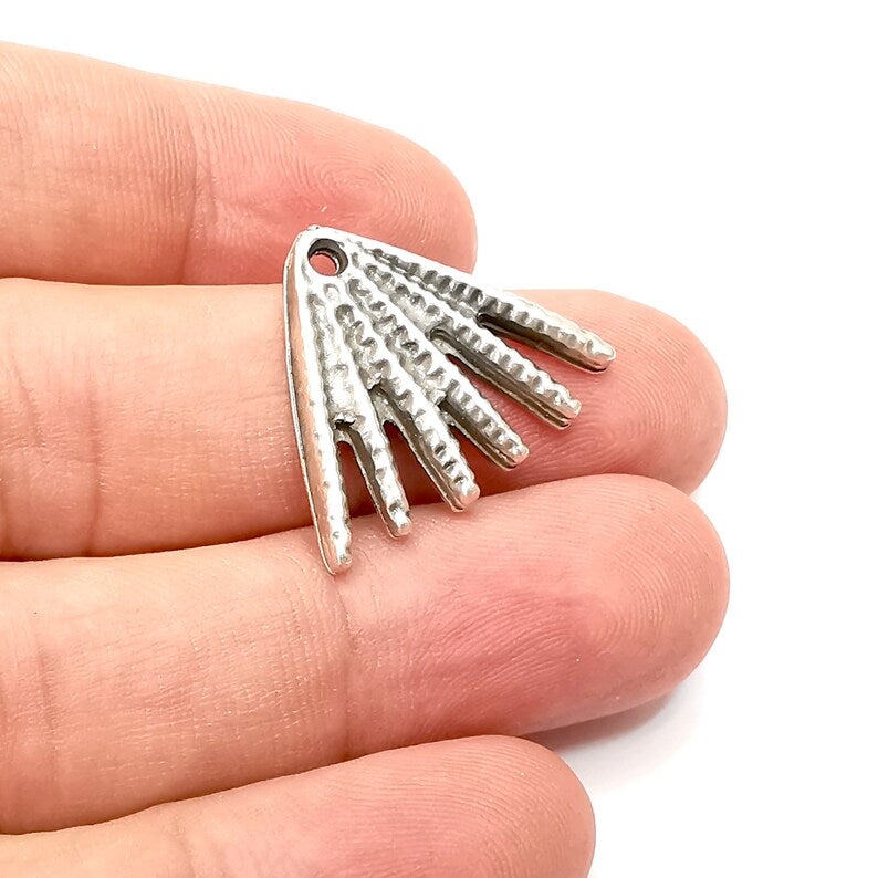 Antique Silver Charms, Antique Silver Plated Dangle Charms (26x22mm) G34142