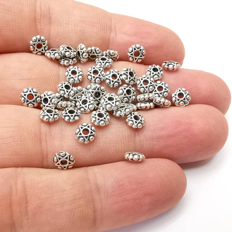 20 Star Beads Antique Silver Plated Metal Beads (6mm) G34149