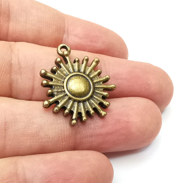 Sun Charms, Antique Bronze Plated Dangle Charms (26x23mm) G34156