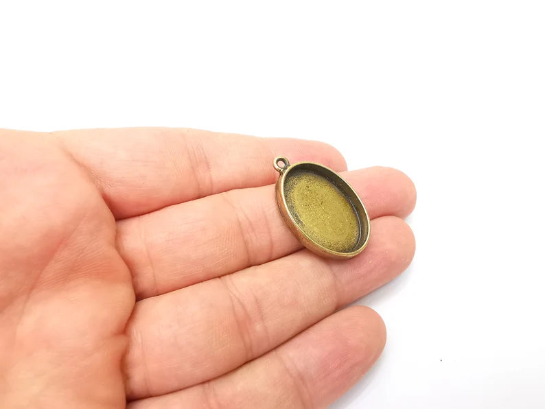 Oval Pendant Blanks, Resin Bezel Bases, Mosaic Mountings, Dry flower Frame, Polymer Clay base, Antique Bronze Plated (25x18mm) G34231