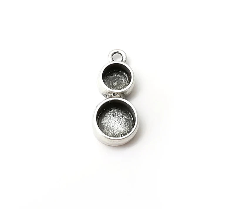 2 Round Charms Blanks, Resin Bezel Bases, Mosaic Mountings, Dry flower Frame, Polymer Clay base, Antique Silver Plated (8 and 6mm) G34171