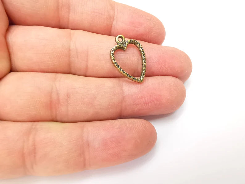 5 Heart Charms Antique Bronze Plated Charms (21x14mm) G34240
