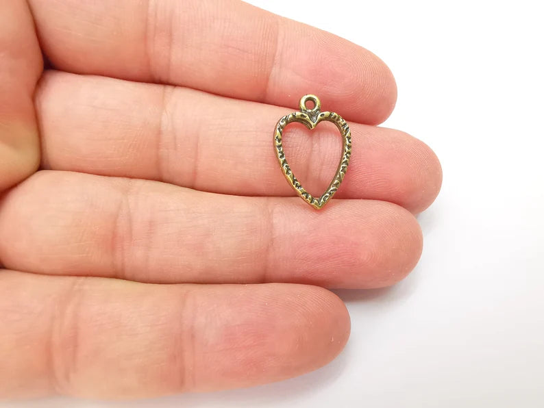 5 Heart Charms Antique Bronze Plated Charms (21x14mm) G34240