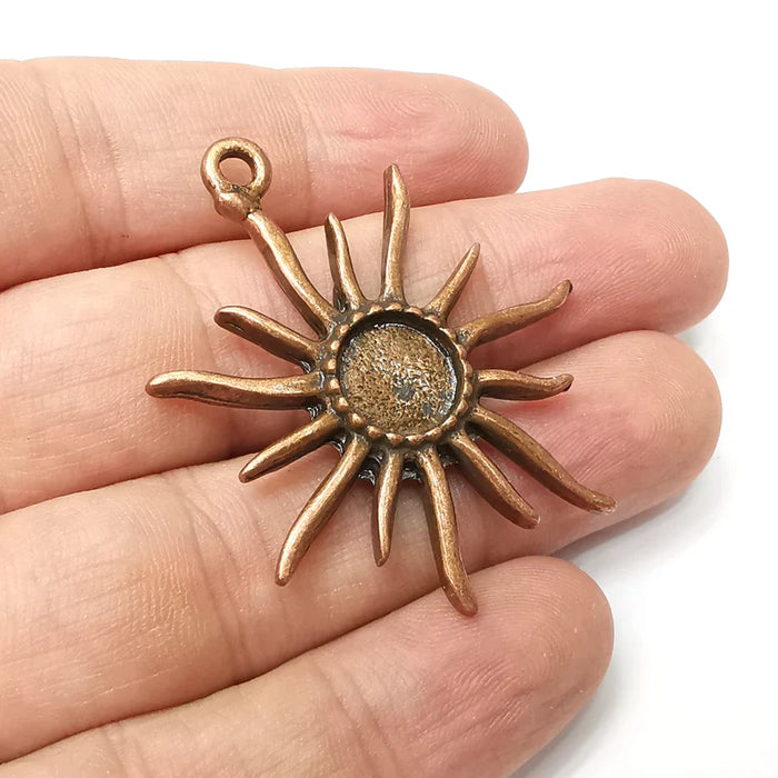 Sun Pendant Blanks Round, Resin Bezel Bases, Mosaic Mountings, Dry flower Frame, Polymer Clay base, Antique Copper Plated (10mm) G34268