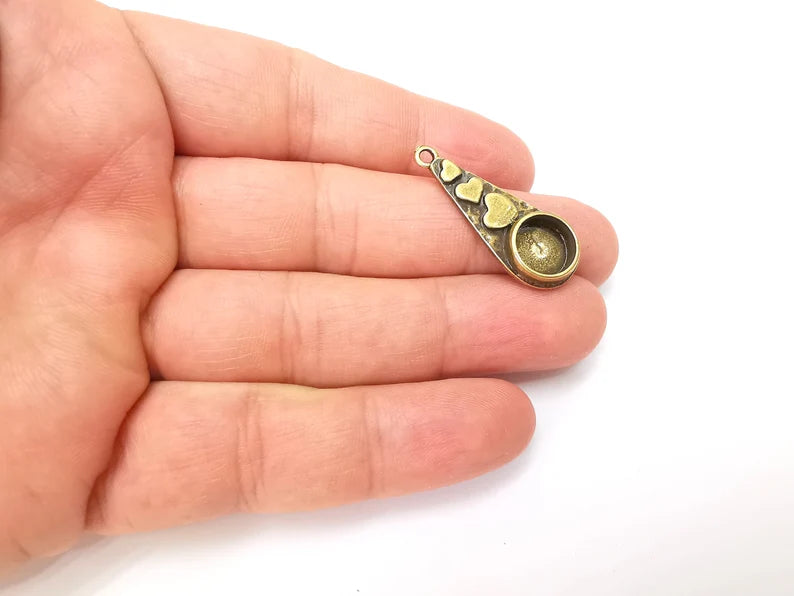 Heart Charms Pendant Bezels, Resin Blank, inlay Mountings, Mosaic Frame, Cabochon Bases, Flower Settings,Antique Bronze Plated (10mm) G34232