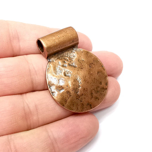 Hammered Disc Pendant, Antique Copper Plated Pendant (44x33mm) G34301