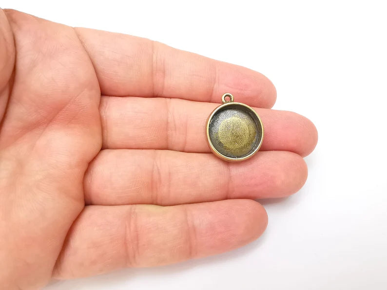 Round Pendant Blanks, Resin Bezel Bases, Mosaic Mountings, Dry flower Frame, Polymer Clay base, Antique Bronze Plated (18mm) G34243