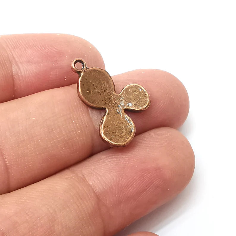 5 Flower Charms Antique Copper Plated Charm (22x16mm) G34242
