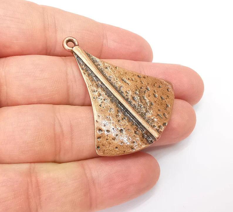 Hammered Dangle Pendant, Antique Copper Plated (47x39mm) G34246