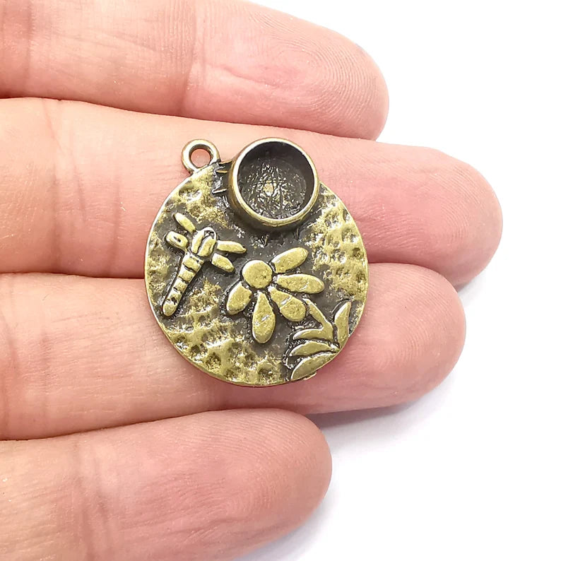Dragonfly Flower Daisy Hammered Charms Blank Resin Bezel Mounting Cabochon Base Setting Antique Bronze Plated (8mm Blank) G34340