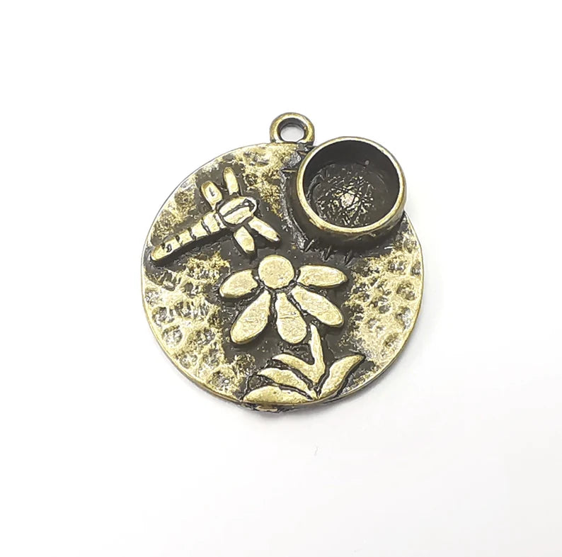 Dragonfly Flower Daisy Hammered Charms Blank Resin Bezel Mounting Cabochon Base Setting Antique Bronze Plated (8mm Blank) G34340